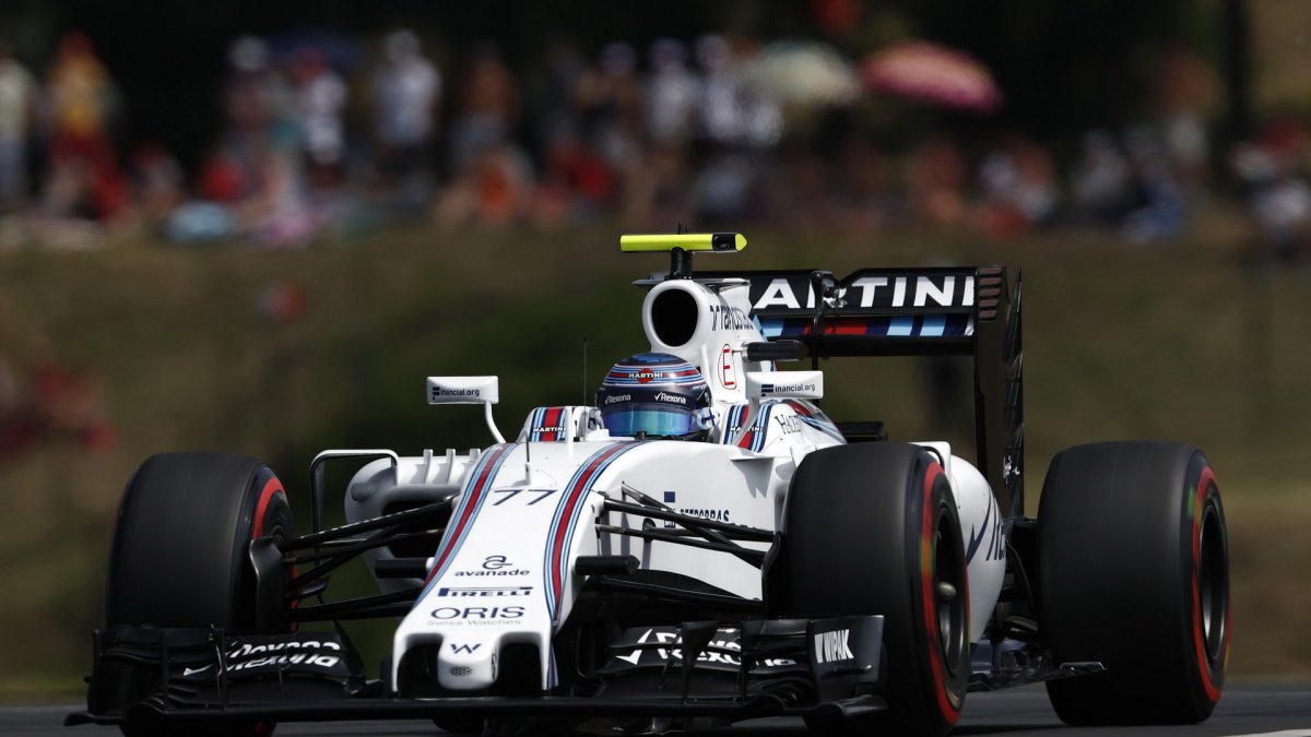Valtteri Bottas při sobotním tréninku v Maďarsku