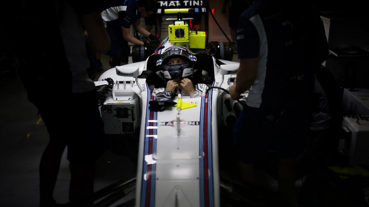 Valtteri Bottas při sobotní kvalifikaci v Maďarsku