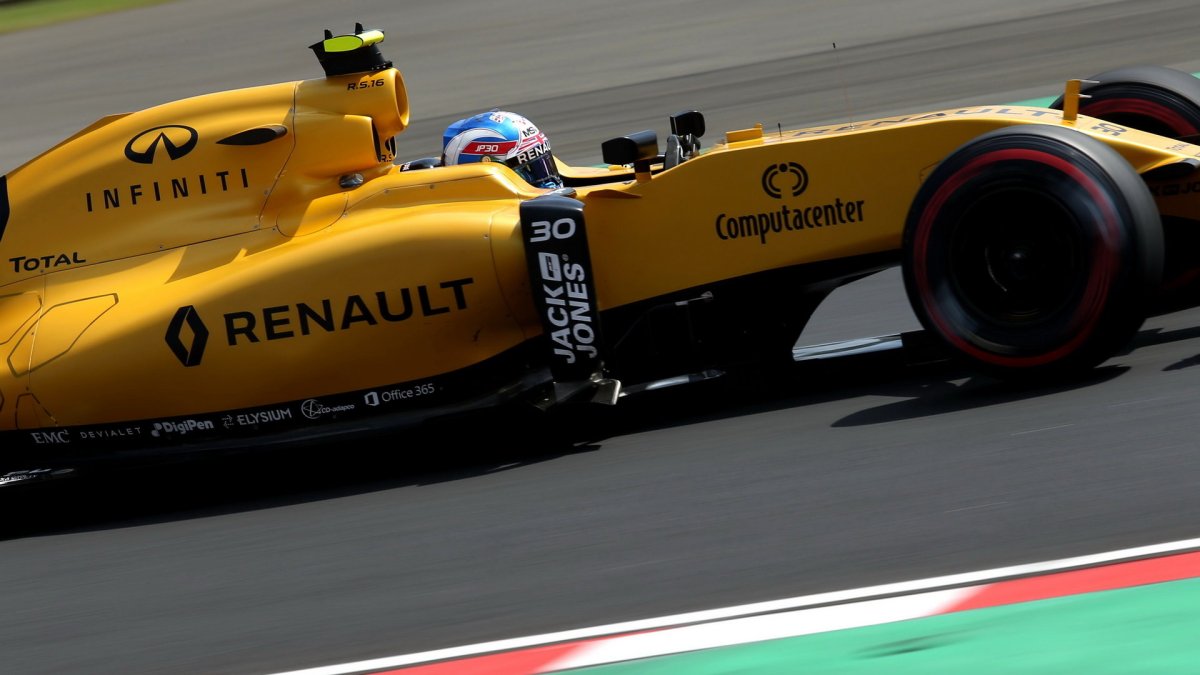 Jolyon Palmer při sobotním tréninku v Maďarsku