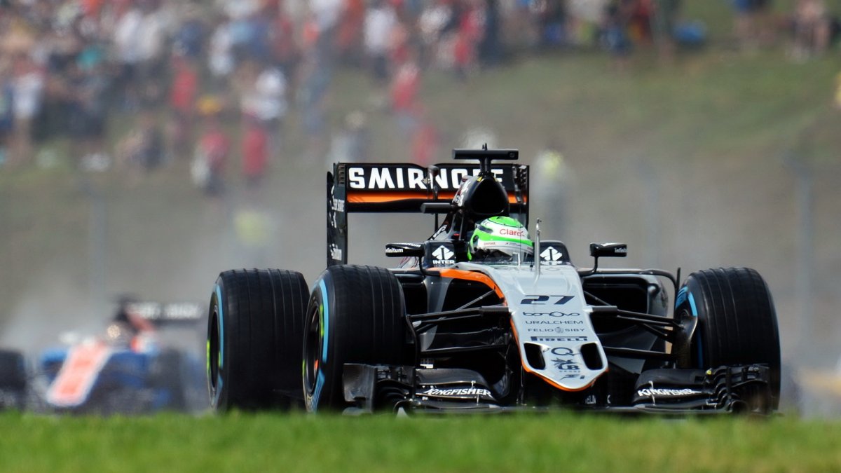 Nico Hülkenberg při sobotní deštivé kvalifikaci v Maďarsku