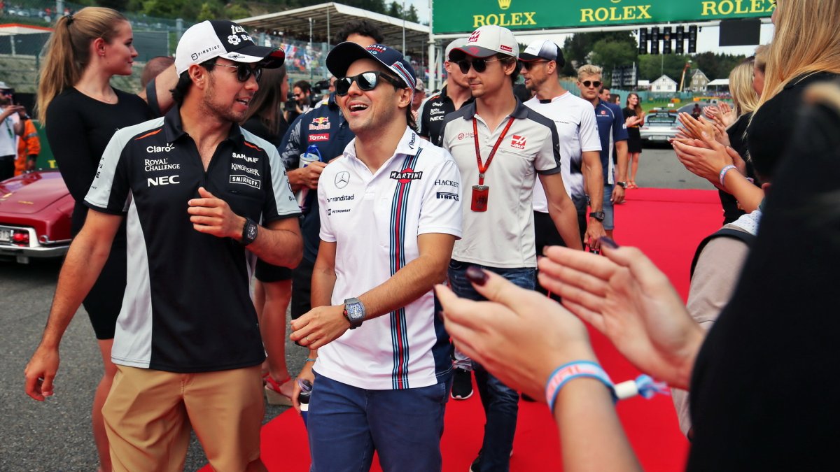 Prezentace jezdců před závodem v Belgii