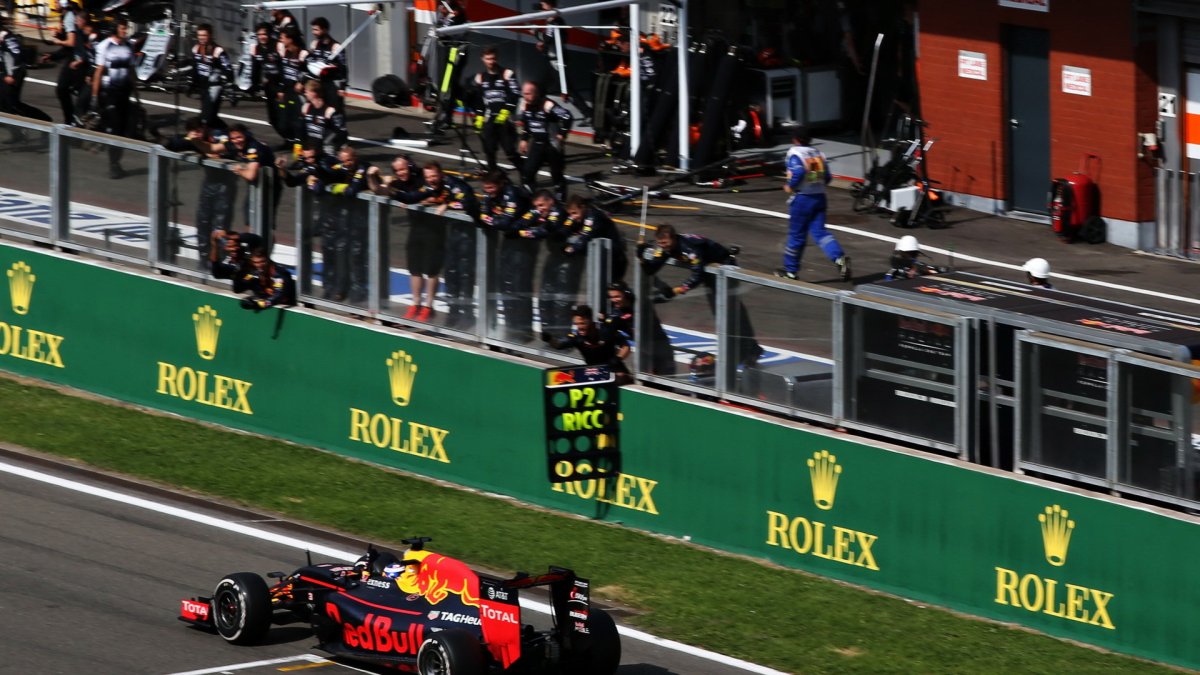 Daniel Ricciardo v cili závodu v Belgii