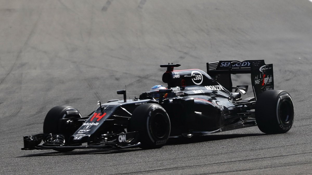 Fernando Alonso v závodě v Belgii