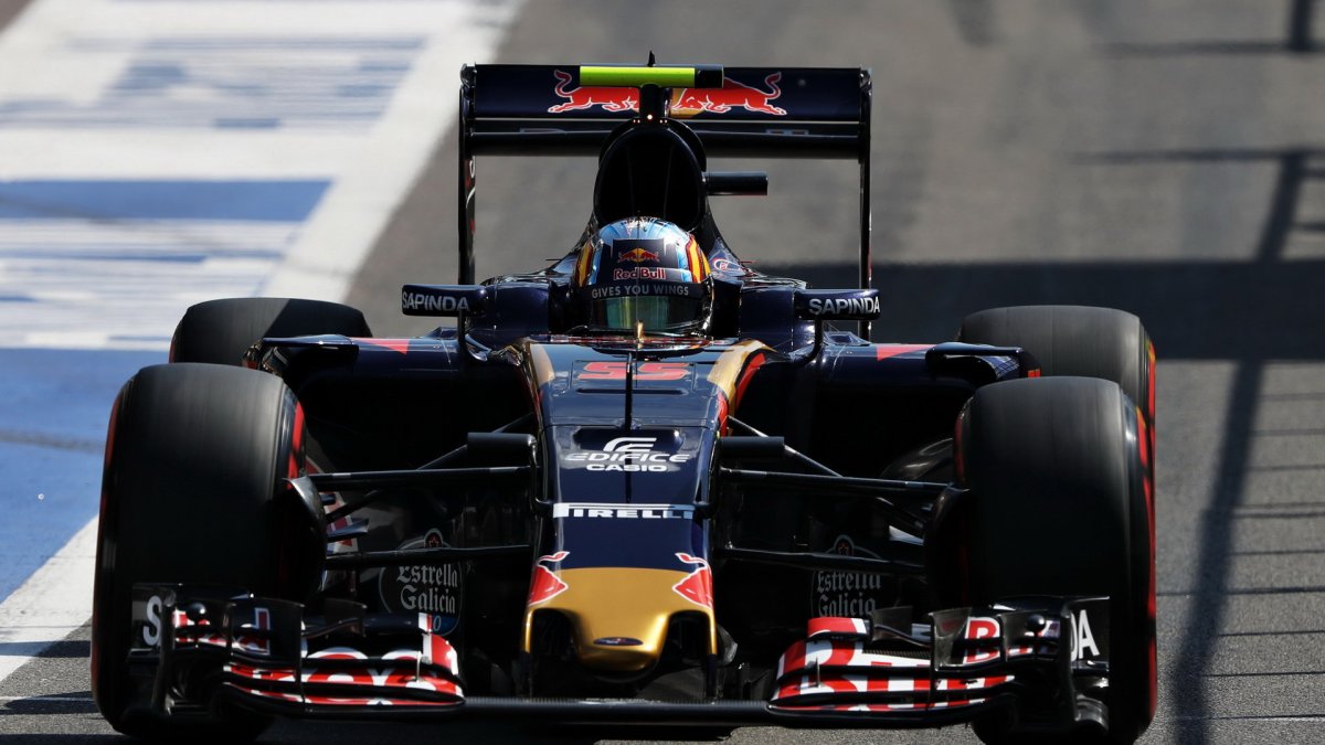 Carlos Sainz v kvalifikaci v Belgii