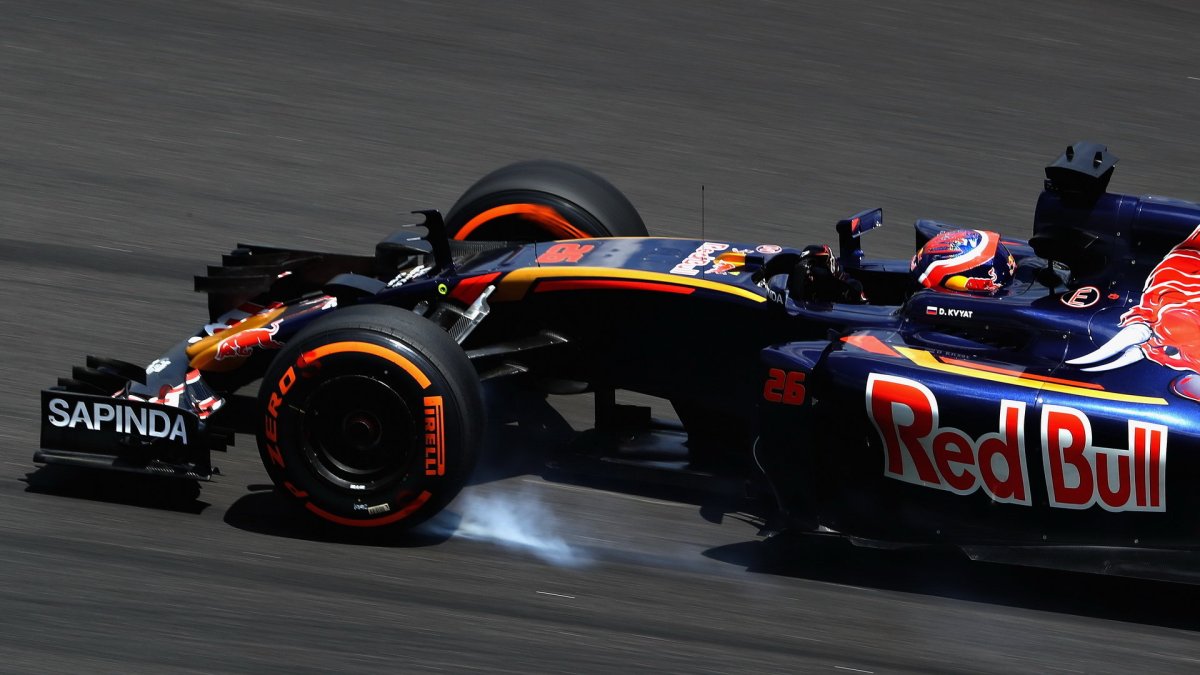 Daniil Kvjat probrzdil při pátečním tréninku v Malajsii