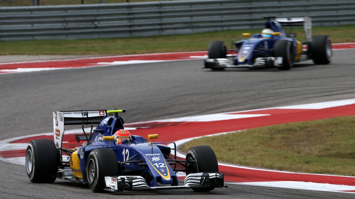 Felipe Nasr a Marcus Ericsson v závodě v Austinu