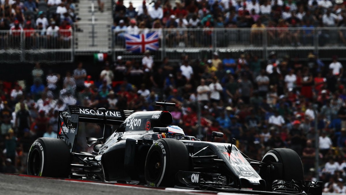 Fernando Alonso v závodě v Austinu