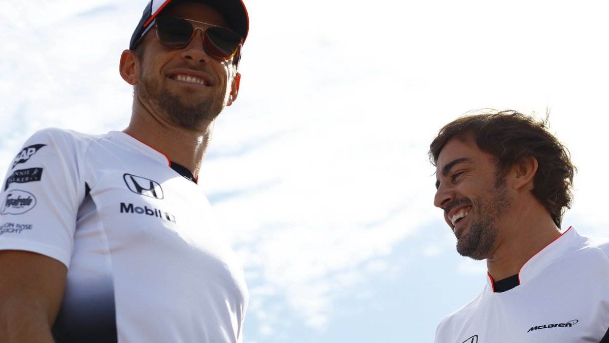 Fernando Alonso a Jenson Button v Austinu