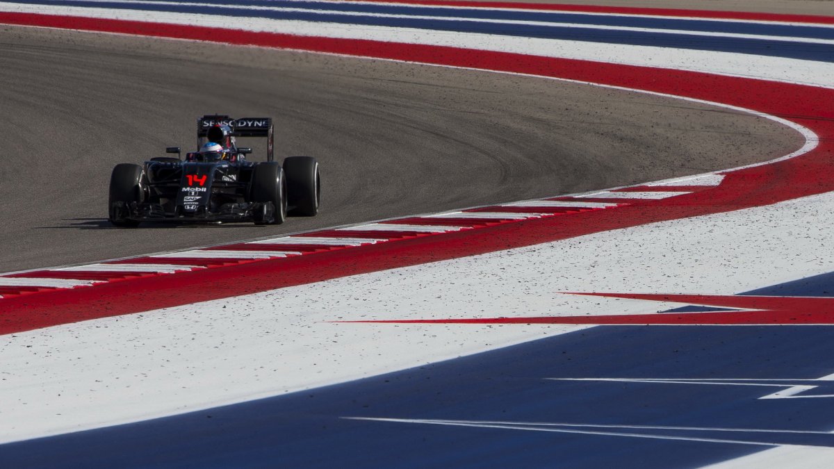 Fernando Alonso v kvalifikaci v Austinu