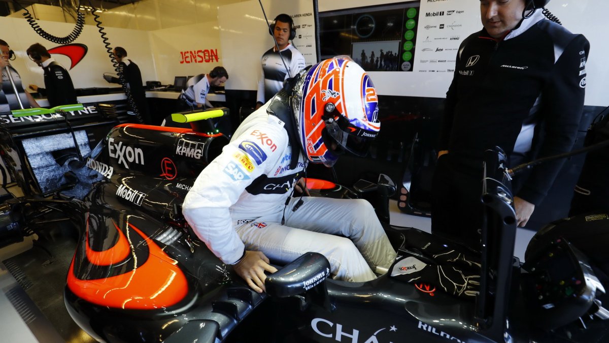 Jenson Button v kvalifikaci v Austinu