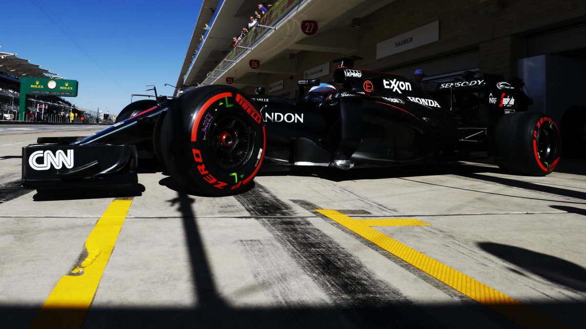Fernando Alonso v kvalifikaci v Austinu