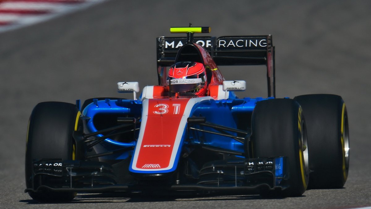 Esteban Ocon při pátečním tréninku v Austinu