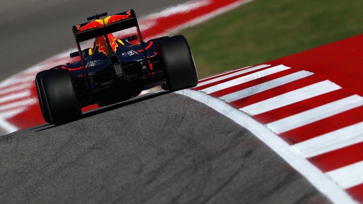 Daniel Ricciardo při pátečním tréninku v Austinu