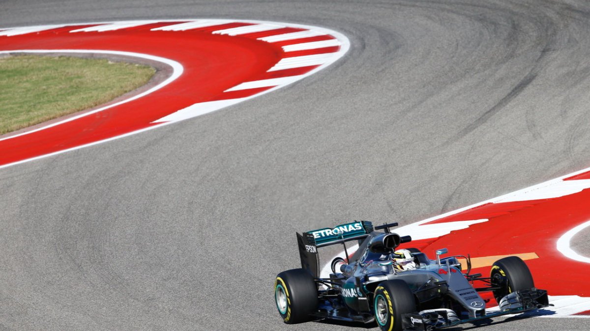 Lewis Hamilton při pátečním tréninku v Austinu