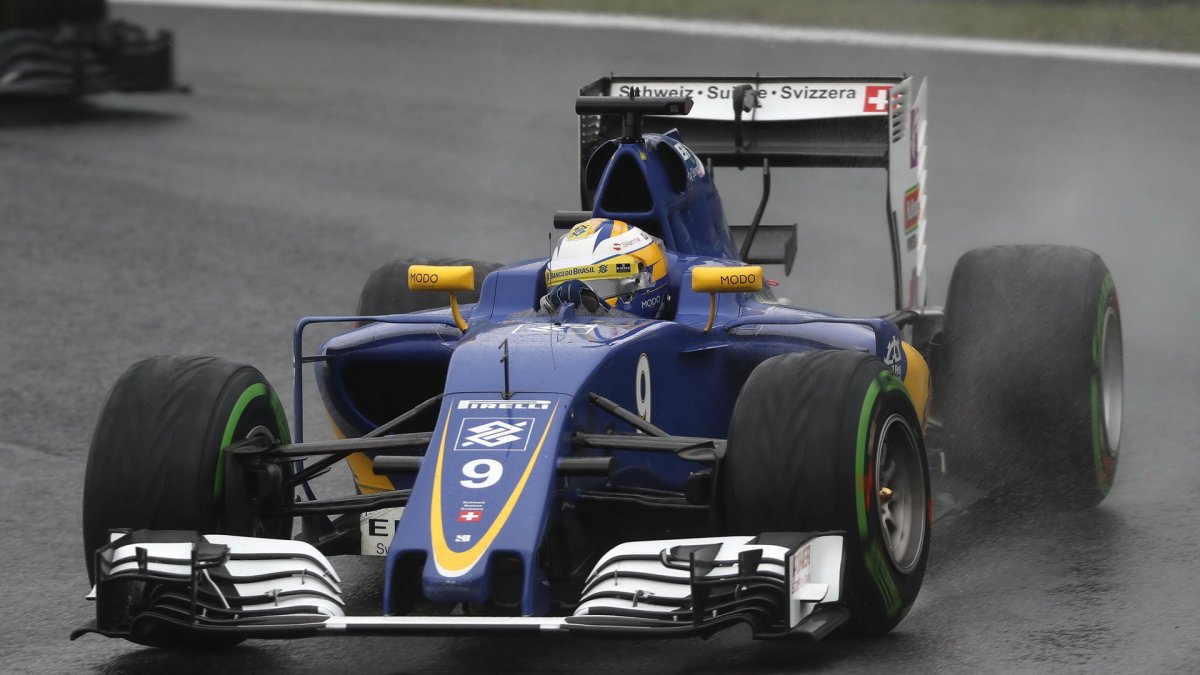 Marcus Ericsson počas deštivého závodu v Brazílii