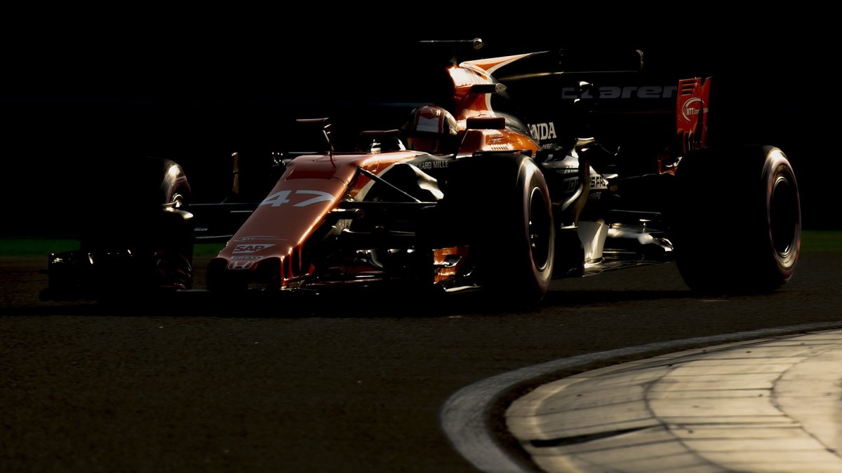 Lando Norrs testuje druhý den vůz McLaren MCL32 - Honda v Maďarsku