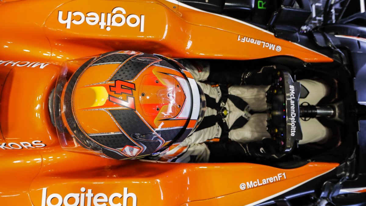Lando Norrs testuje druhý den vůz McLaren MCL32 - Honda v Maďarsku
