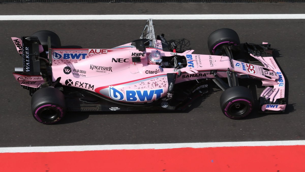 Nikita Mazepin testuje druhý den vůz Force India VJM10 - Mercedes v Maďarsku