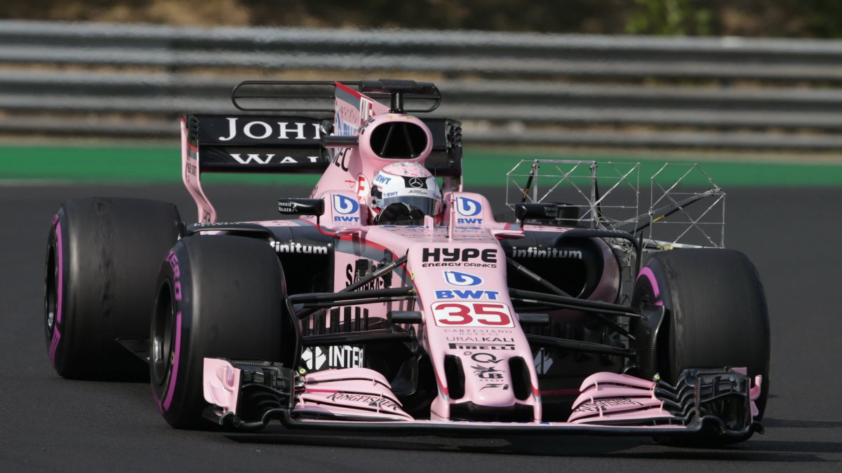 Nikita Mazepin testuje druhý den vůz Force India VJM10 - Mercedes v Maďarsku