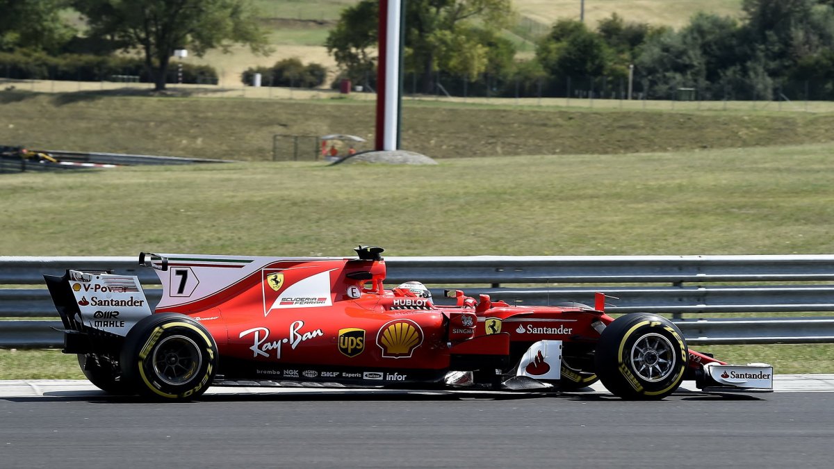 Sebastian Vettel testuje druhý den vůz Ferrari SF70H v Maďarsku