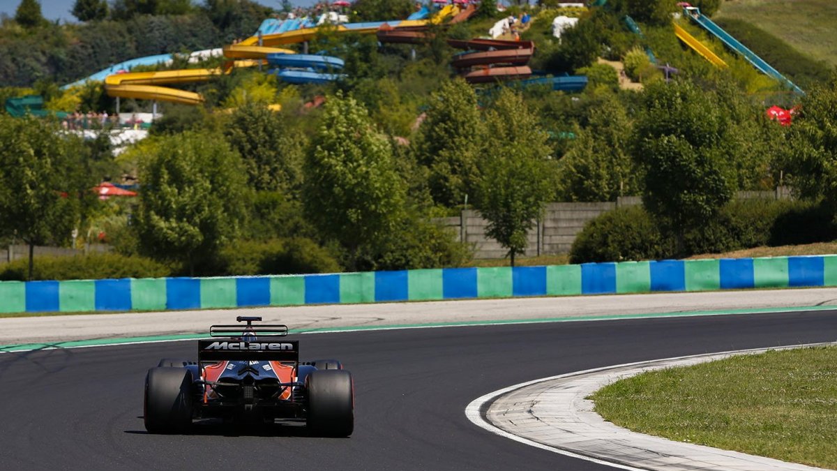 Stoffel Vandoorne během testování v Maďarsku