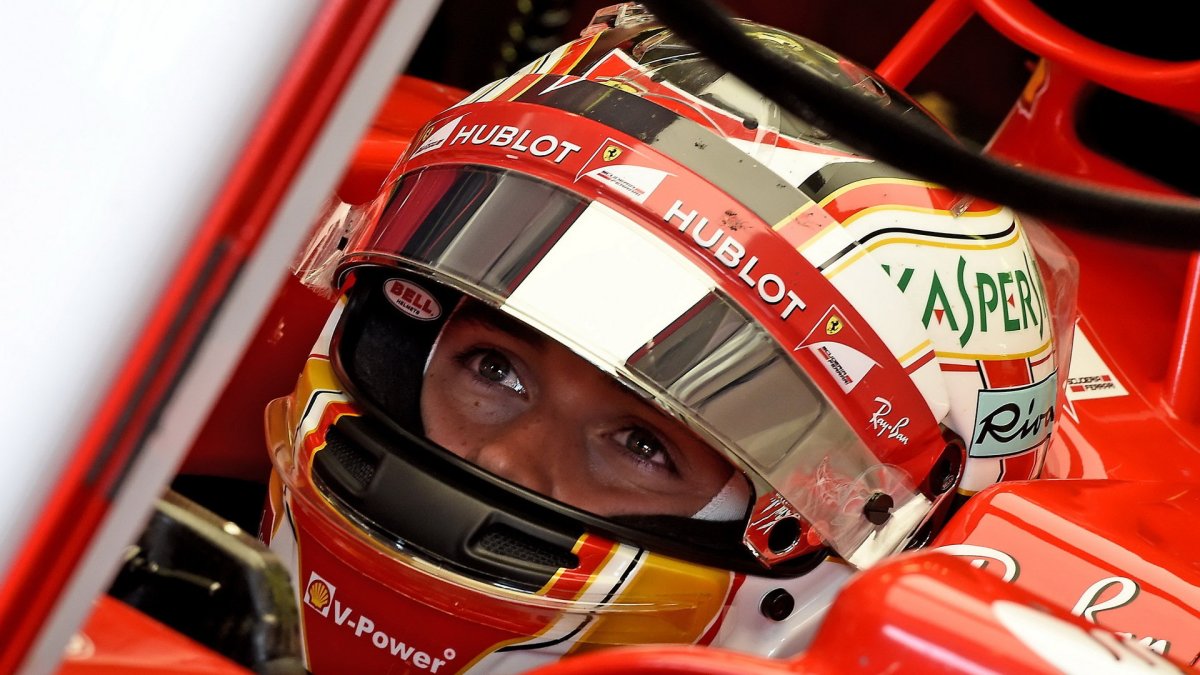 Charles Leclerc testuje první den vůz Ferrari SF70H v Maďarsku