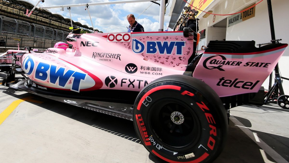 Esteban Ocon při tréninku v Maďarsku
