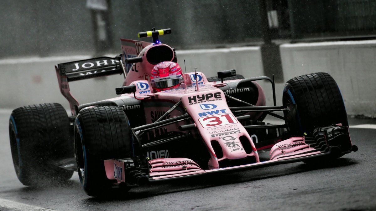 Esteban Ocon za deštivé kvalifikace v Itálii