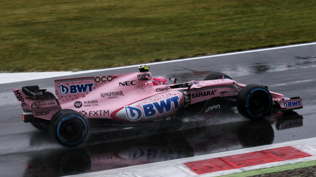 Esteban Ocon za deštivé kvalifikace v Itálii