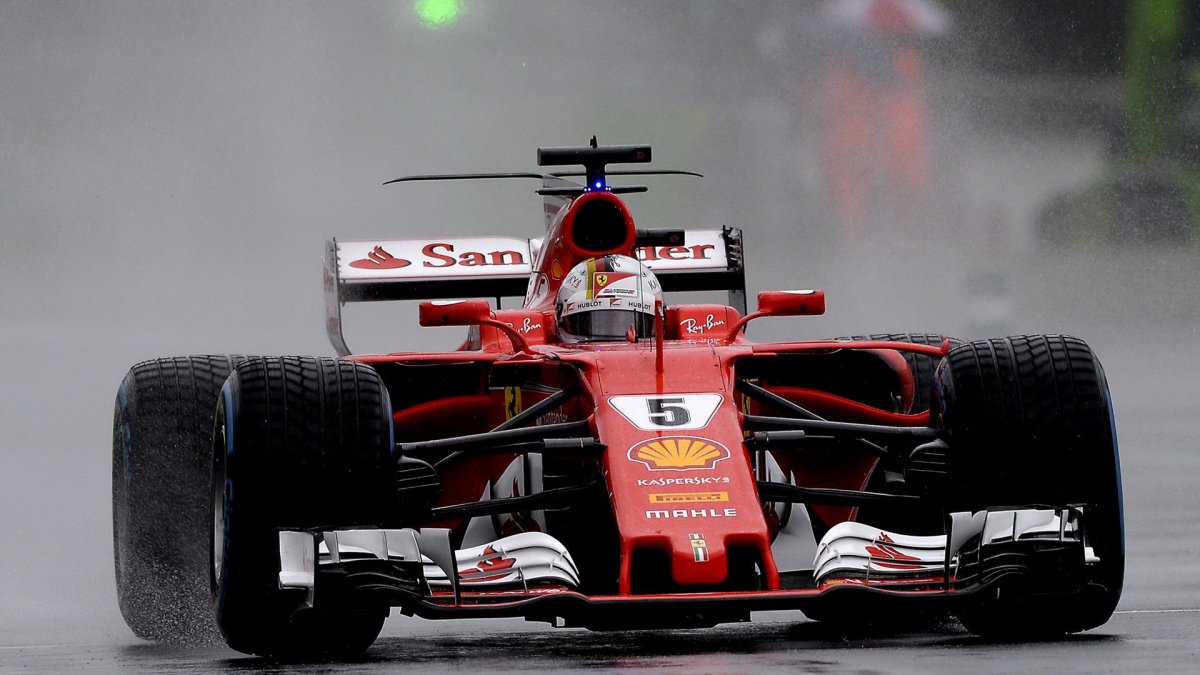 Sebastian Vettel za deštivé kvalifikace v Itálii
