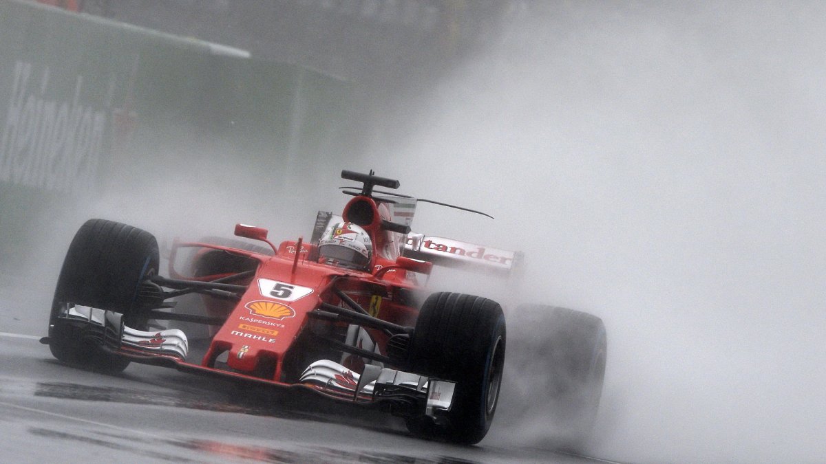 Sebastian Vettel za deštivé kvalifikace v Itálii