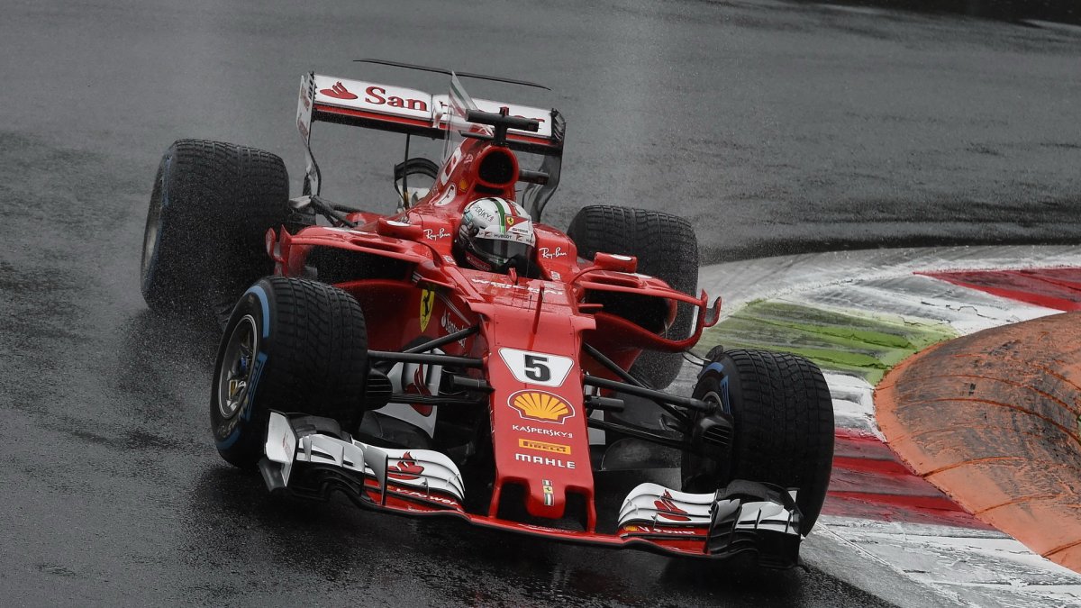 Sebastian Vettel za deštivé kvalifikace v Itálii