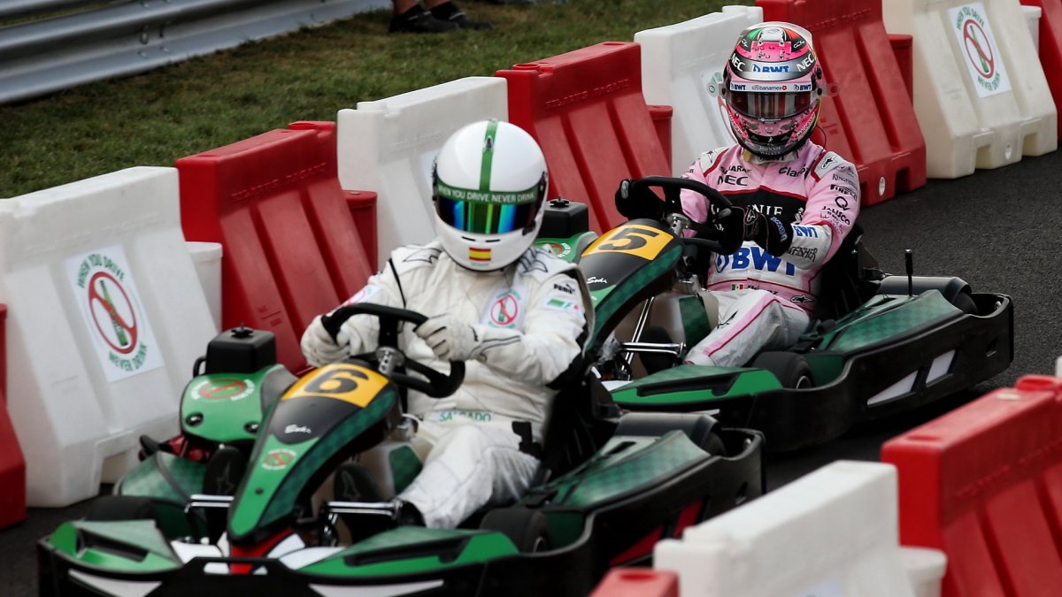 Esteban Ocon s motokárou v Itálii