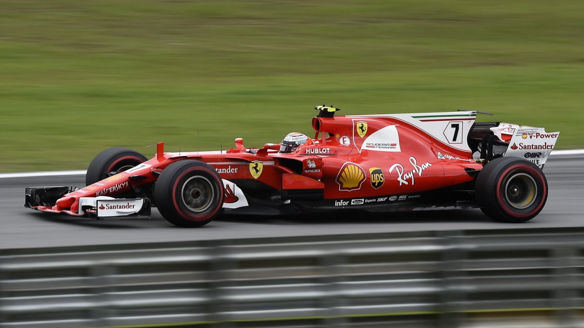 Kimi Räikkönen v kvalifikaci v Brazílii