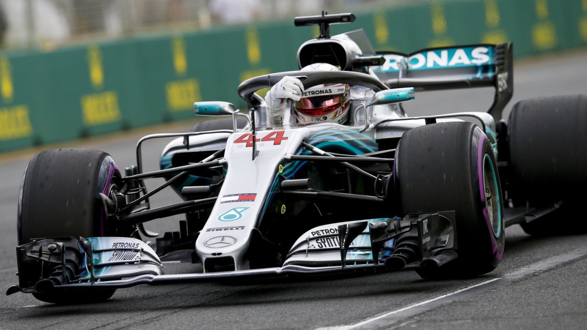 Lewis Hamilton v kvalifikaci v Melbourne v Austrálii