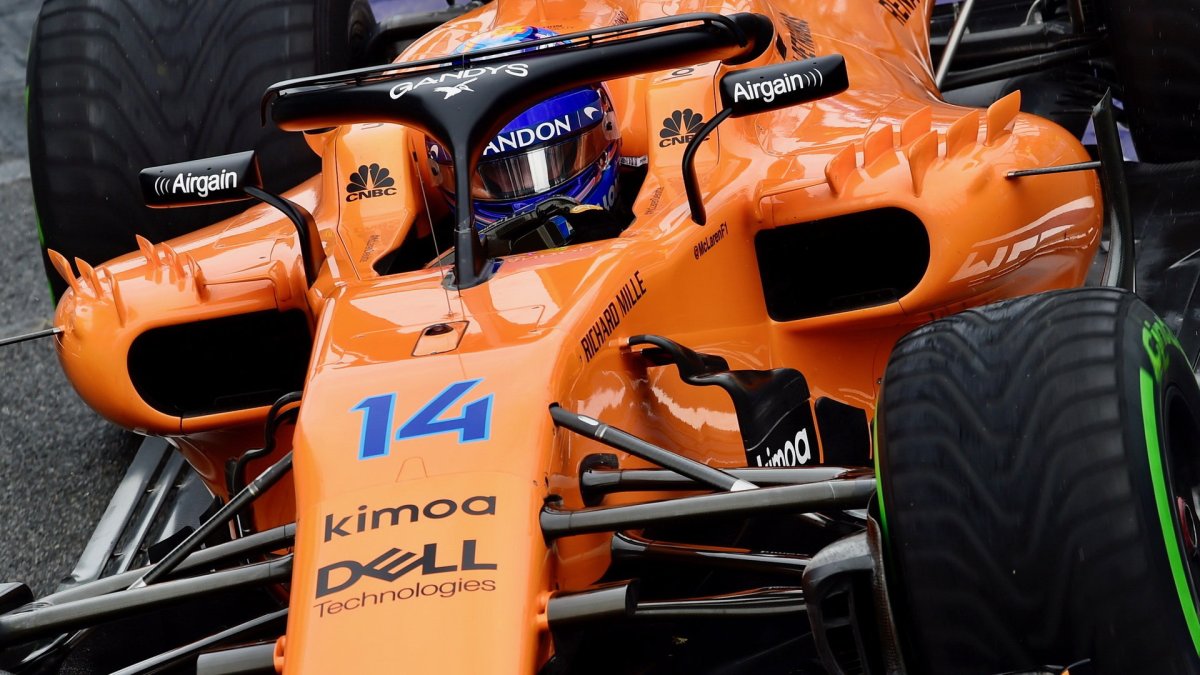 Fernando Alonso v kvalifikaci v Melbourne v Austrálii
