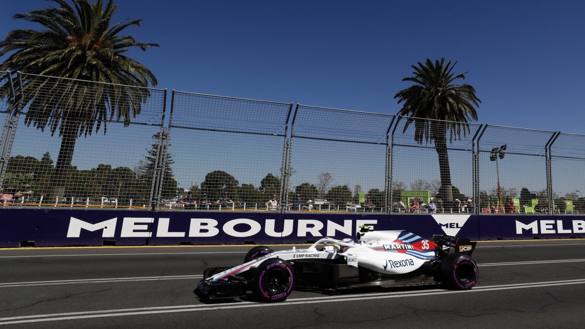 Sergej Sirotkin při pátečním tréninku v Melbourne v Austrálii