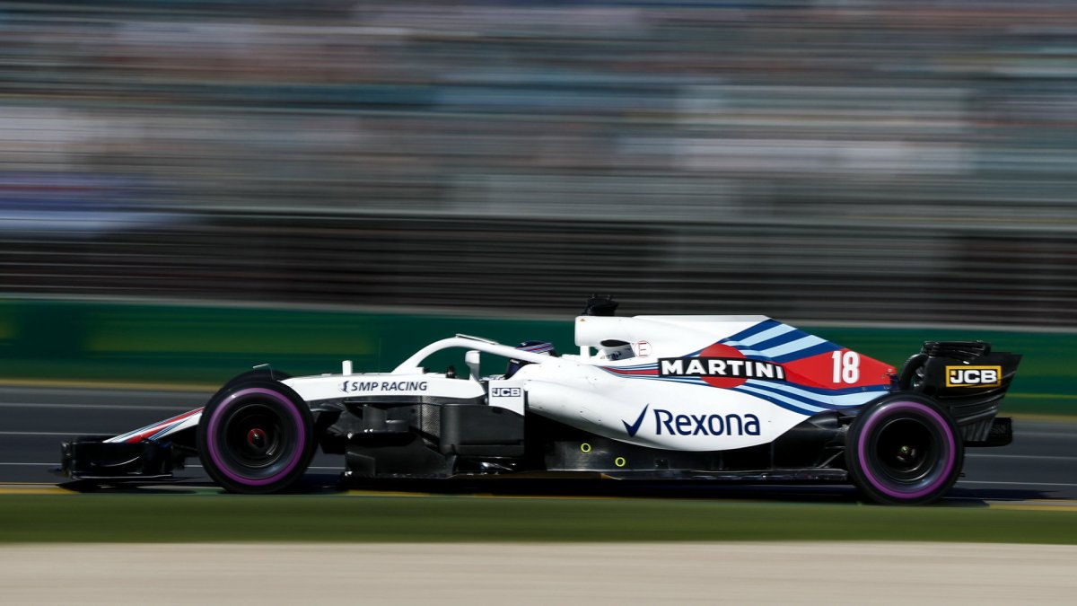 Lance Stroll při pátečním tréninku v Melbourne v Austrálii