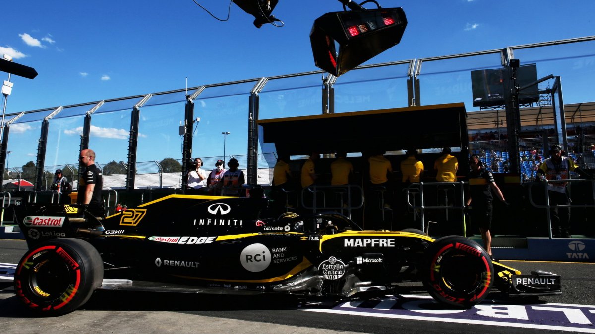 Nico Hülkenberg při pátečním tréninku v Melbourne v Austrálii