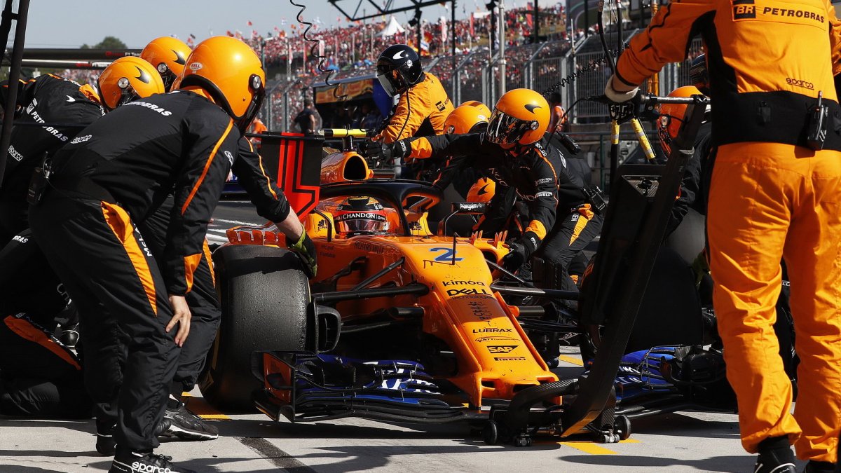 Stoffel Vandoorne v závodě v Maďarsku