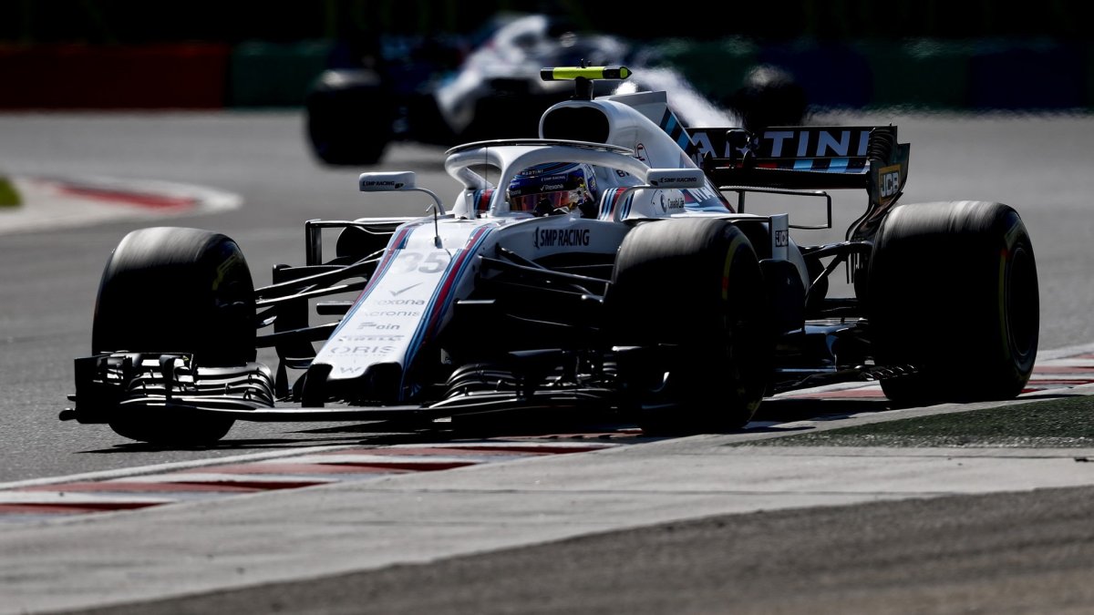 Sergej Sirotkin v závodě v Maďarsku