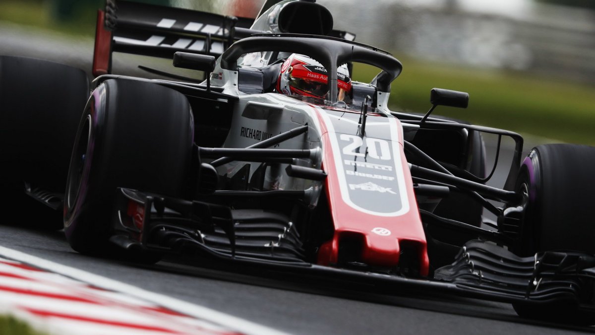 Kevin Magnussen za deštivé kvalifikace v Maďarsku