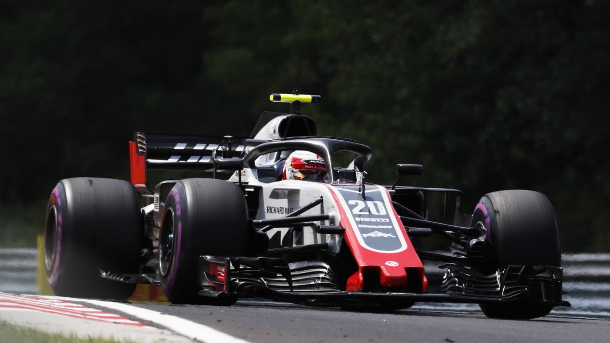 Kevin Magnussen v tréninku v Maďarsku