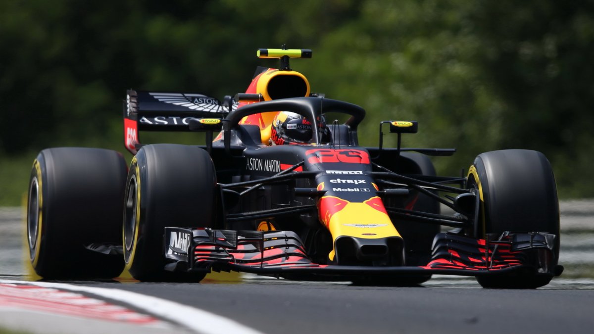 Max Verstappen v tréninku v Maďarsku