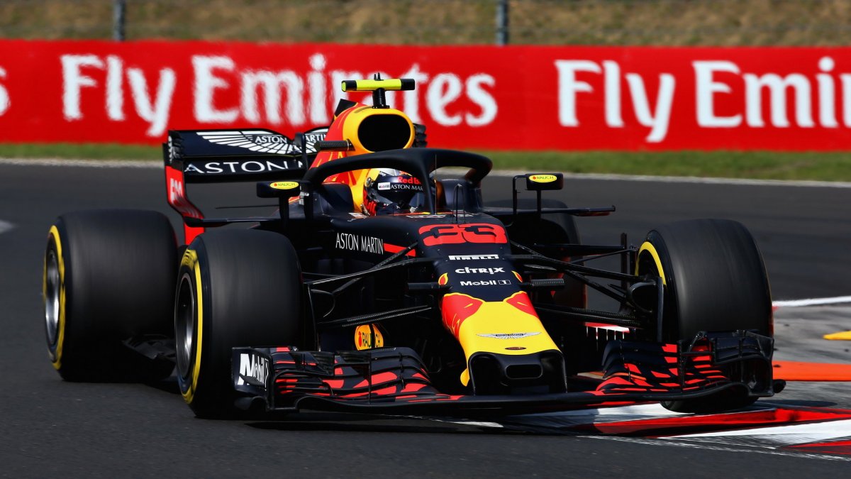 Max Verstappen v tréninku v Maďarsku