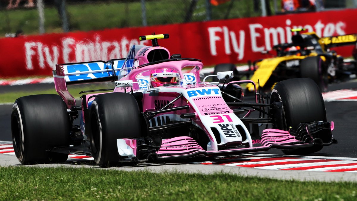 Esteban Ocon v tréninku v Maďarsku