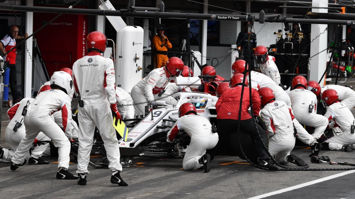 Marcus Ericsson v závodě v Německu