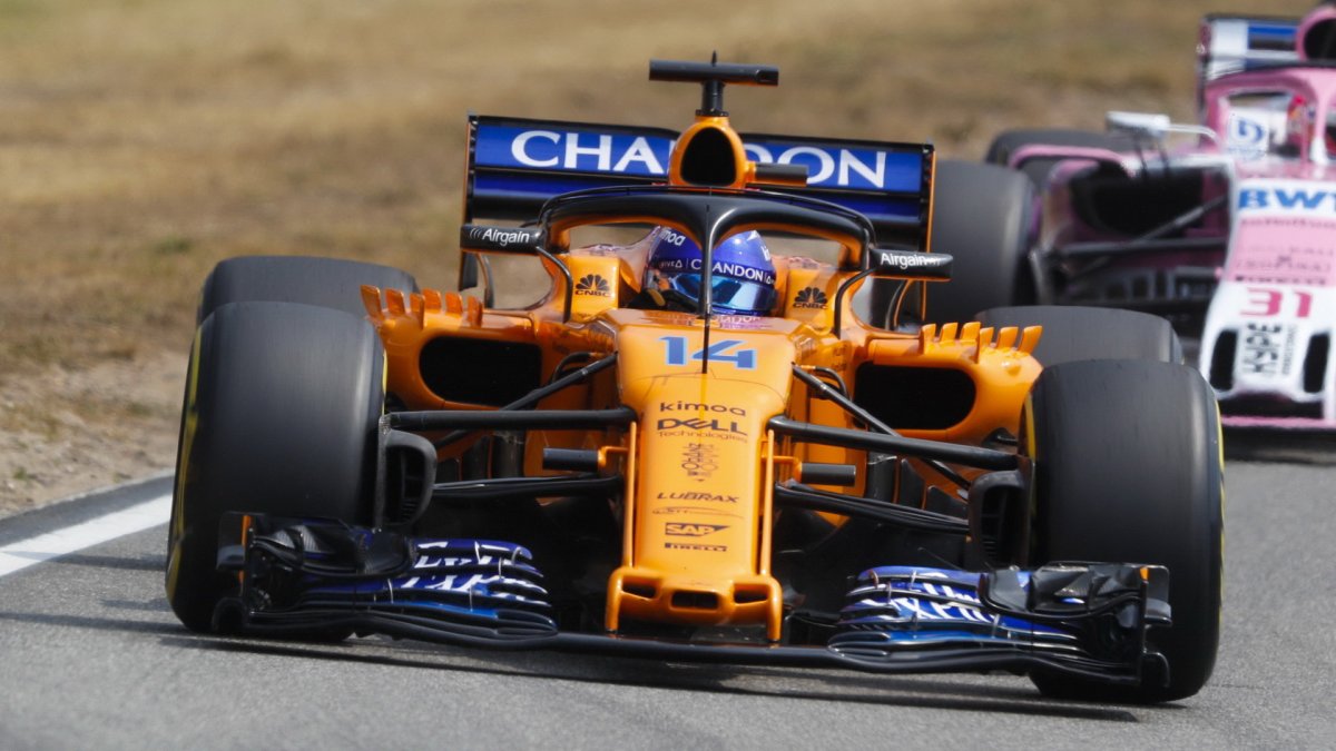 Fernando Alonso v závodě v Německu