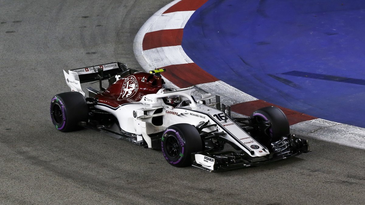 Charles Lecler v závodě v Singapuru