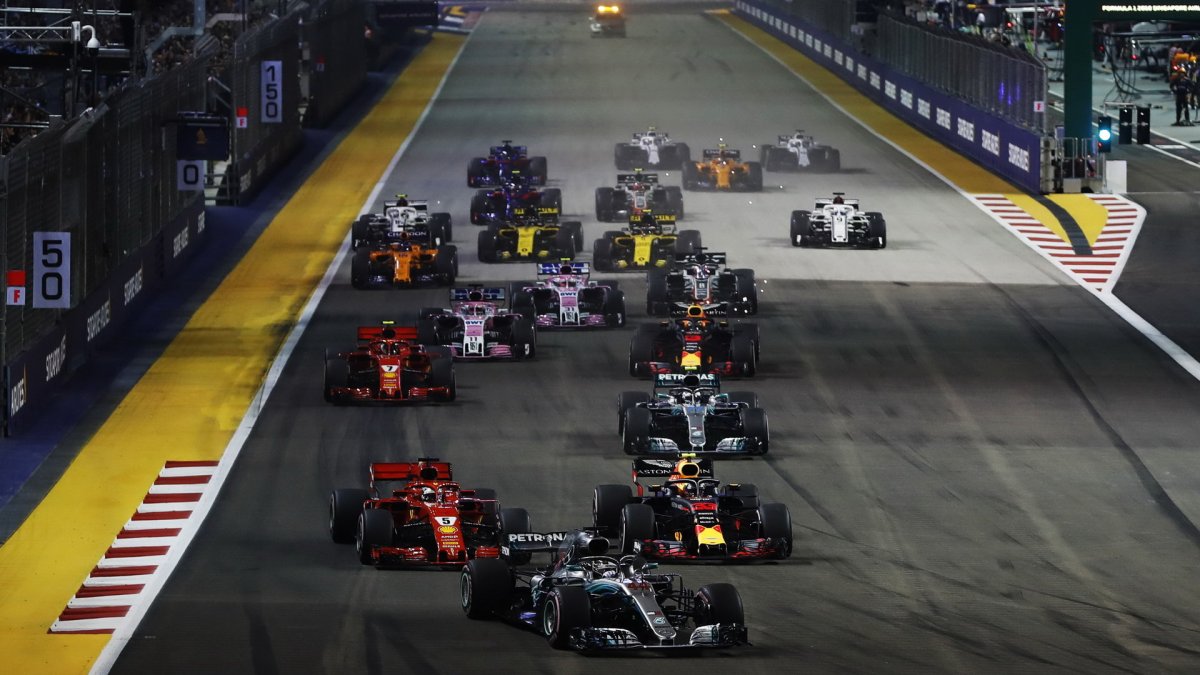 Start závodu v Singapuru